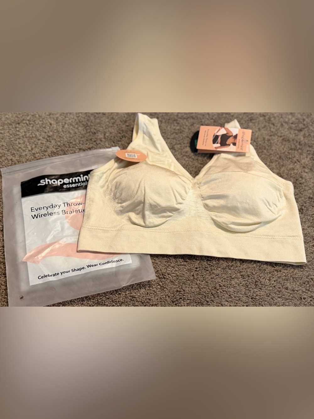 NWT Shapermint Essentials Everyday throw on bralette 🔥Size Large